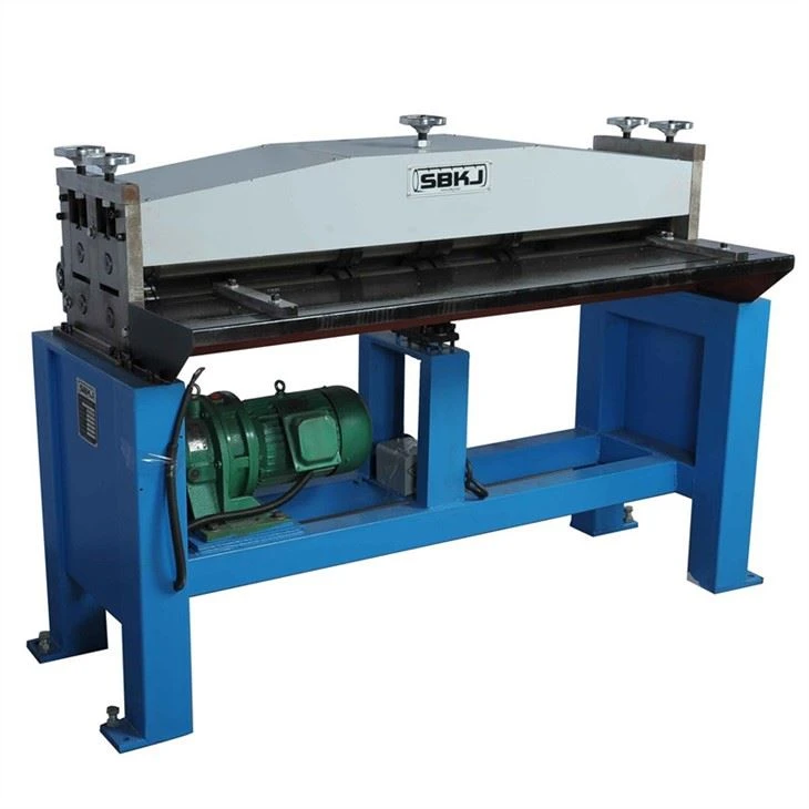 Blechnutmaschine