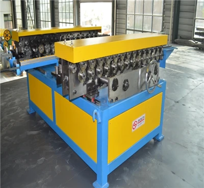 MASCHINE ZUR HERSTELLUNG RECHTECKIGER LUFTKANALE MASCHINE ZUR FORMUNG VON DUPLEX-TDF-FLANSCH