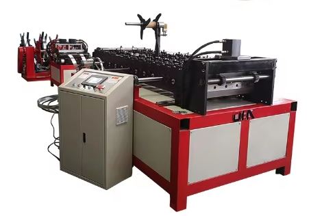 Maschine zur Herstellung flexibler Steckverbinder